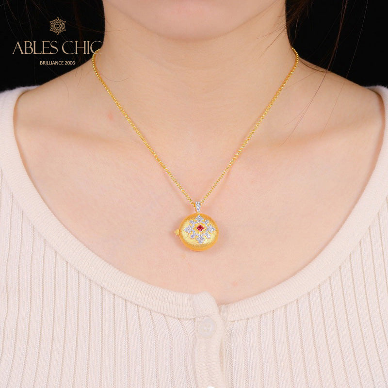 Collier médaillon gravure soyeuse 5214