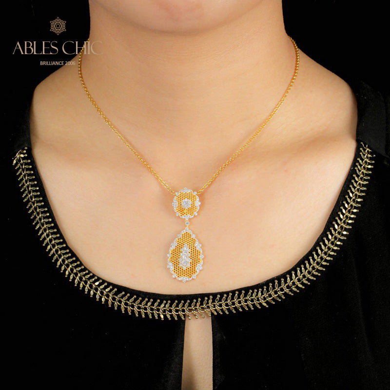 Collier en nid d'abeille floral en dentelle 5552