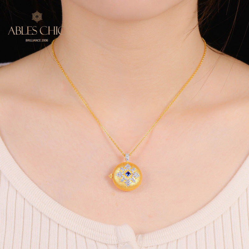 Collier médaillon gravure soyeuse 5214