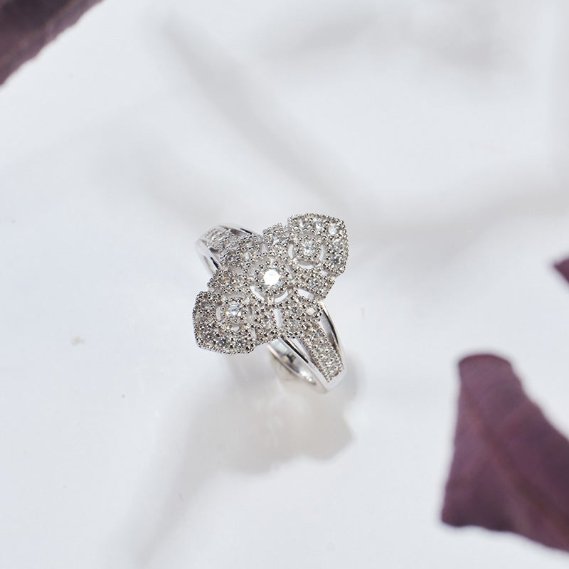 Bague florale traditionnelle ajourée 6053