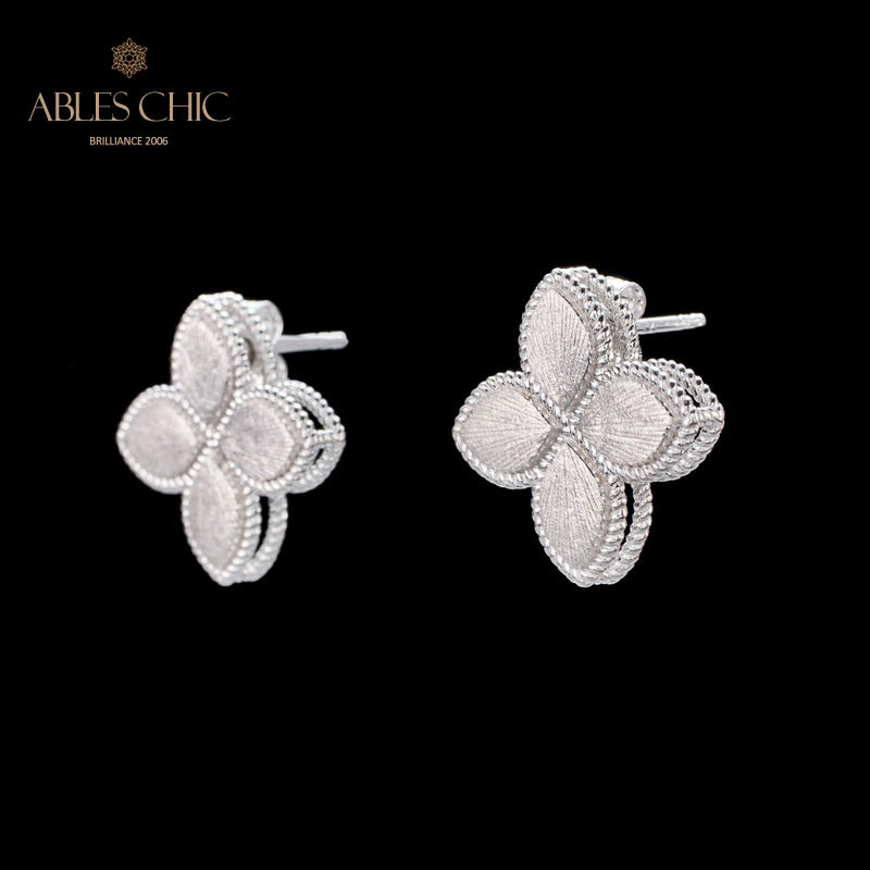Boucles d'oreilles trèfle soyeux 6123