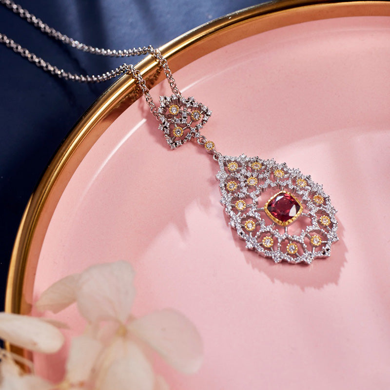 Collier lustre en filigrane de dentelle 6022