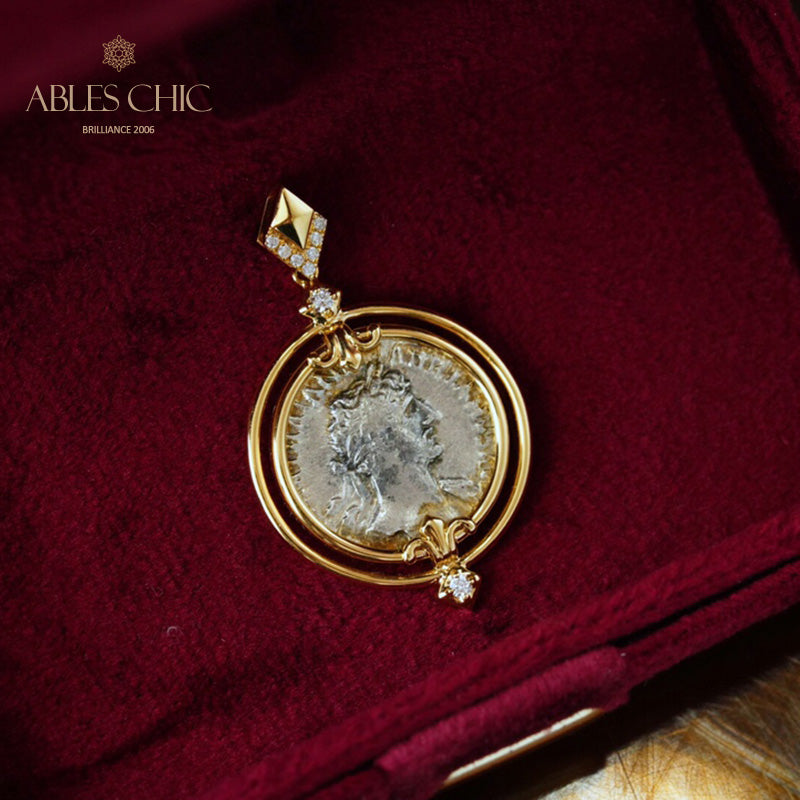 Pendentif à pièce de monnaie romaine uniquement