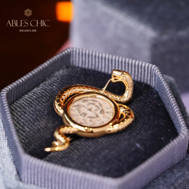 Pendentif à épingle à médaillon serpent Medusa uniquement