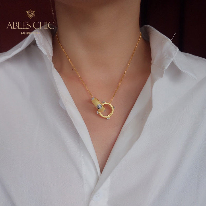 Collier avec anneaux entrelacés à motif en soie 5861