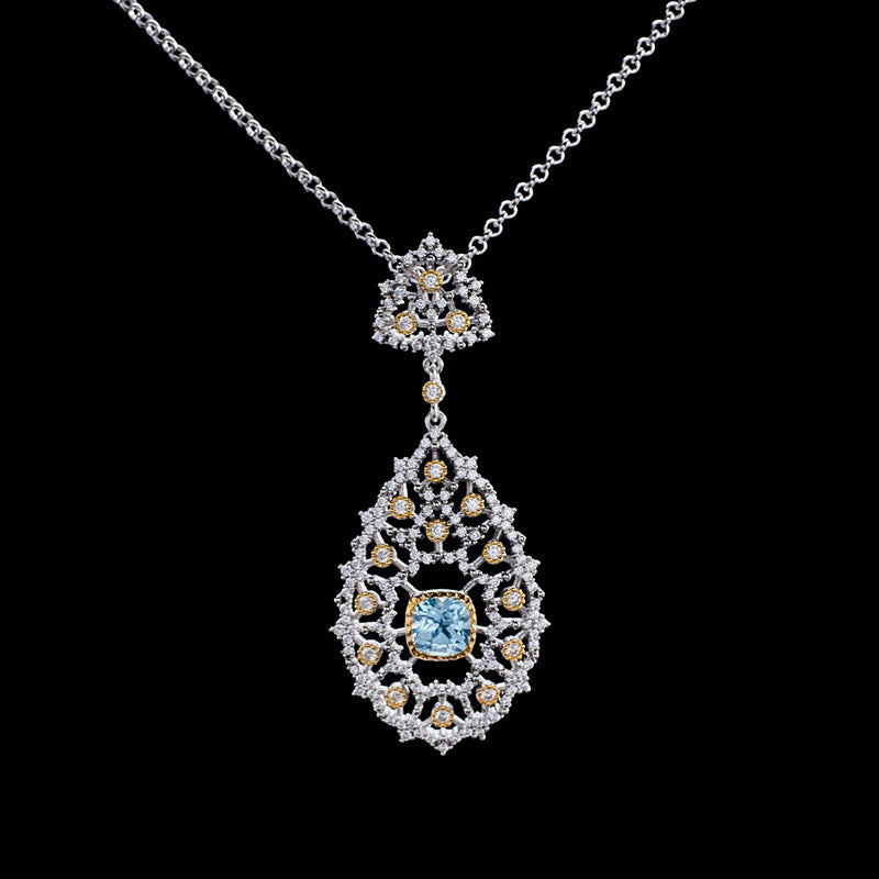 Collier lustre en filigrane de dentelle 6022