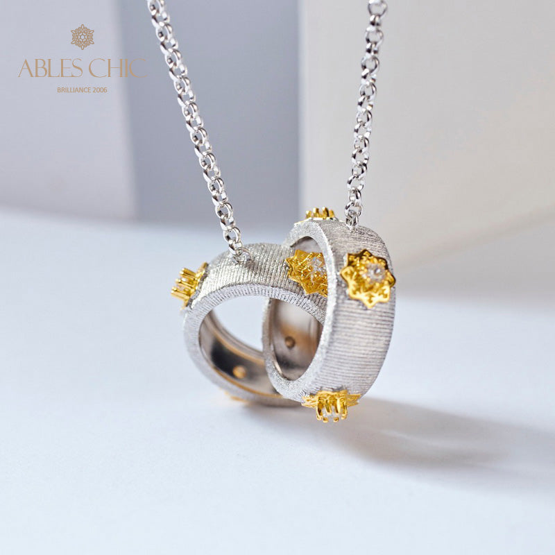 Collier avec anneaux entrelacés à motif en soie 5861