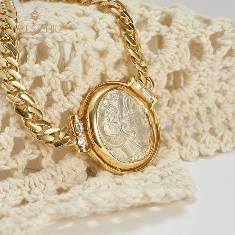 Collier réversible de pièce d’Athéna byzantine