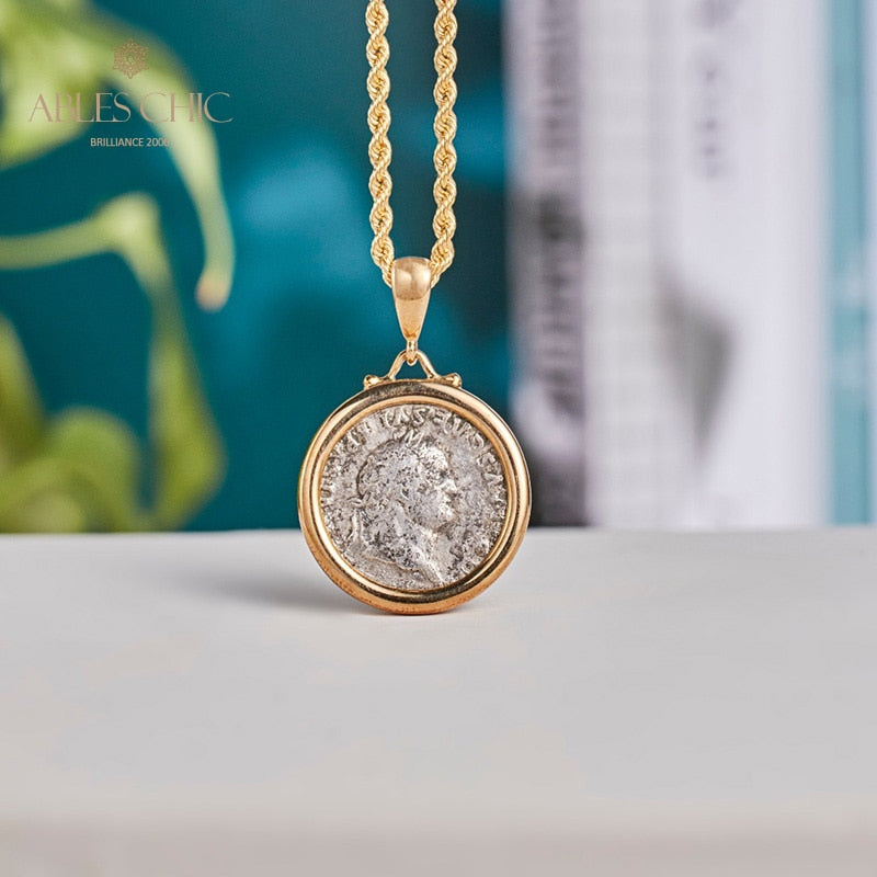 Pendentif à pièce de monnaie romaine uniquement