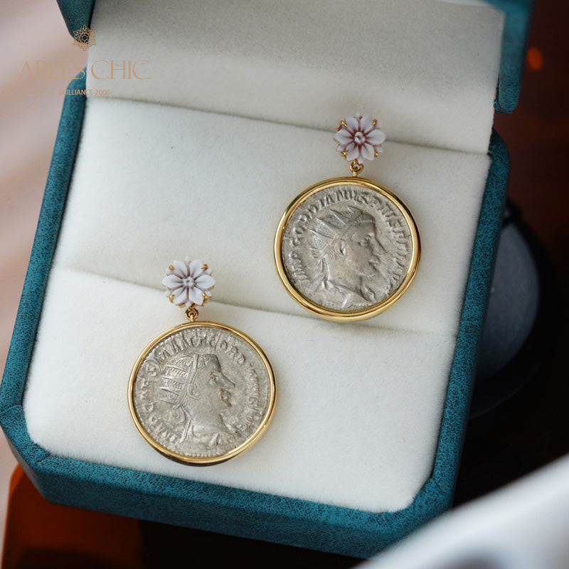 Boucles d’oreilles florales en lire romaine