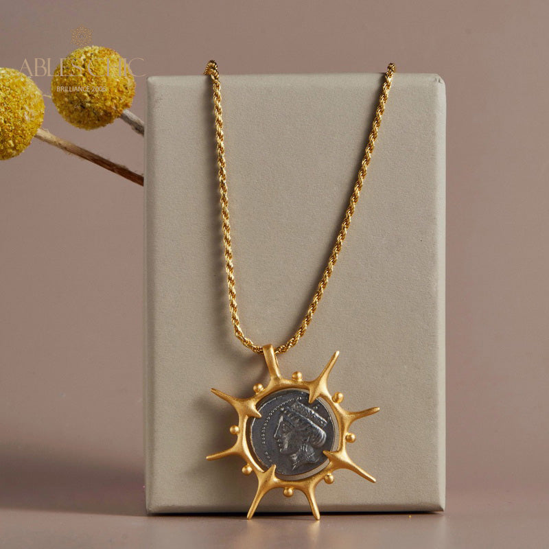 Collier de sculptures romaines antiques 5799