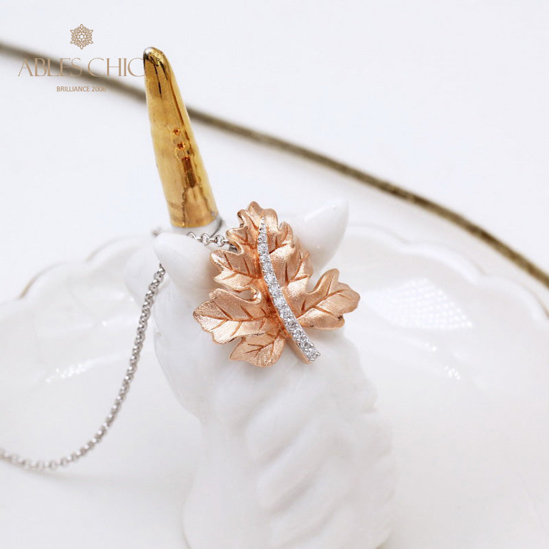 Pendentif feuille d'érable mat 5412