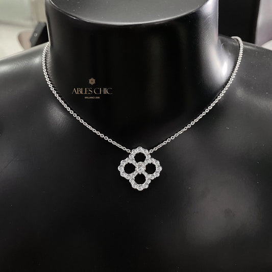 Collier emblématique trèfle celtique P0754