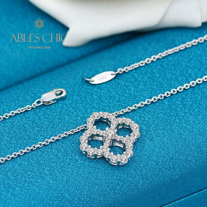 Collier emblématique trèfle celtique P0754