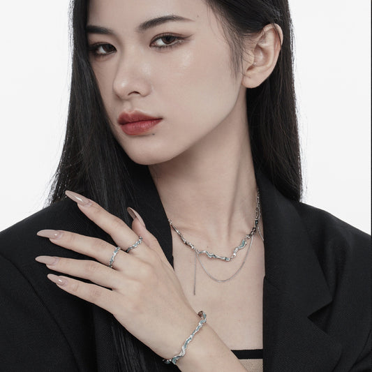 Bague irrégulière en émail originale R1177