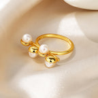 Bague florale en perles d'eau douce RN1013