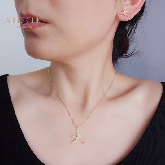 Collier d'hirondelle avec accents de perles 5970