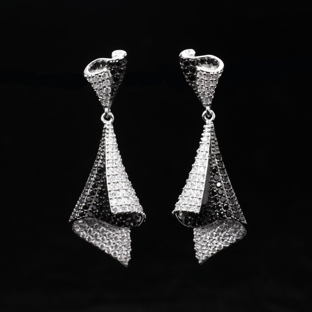 Boucles d'oreilles géométriques pavées 6181