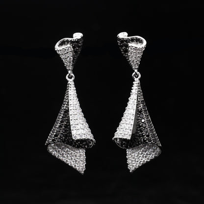 Boucles d'oreilles géométriques pavées 6181