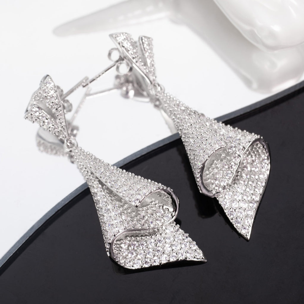 Boucles d'oreilles géométriques pavées 6181
