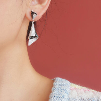 Boucles d'oreilles géométriques pavées 6181