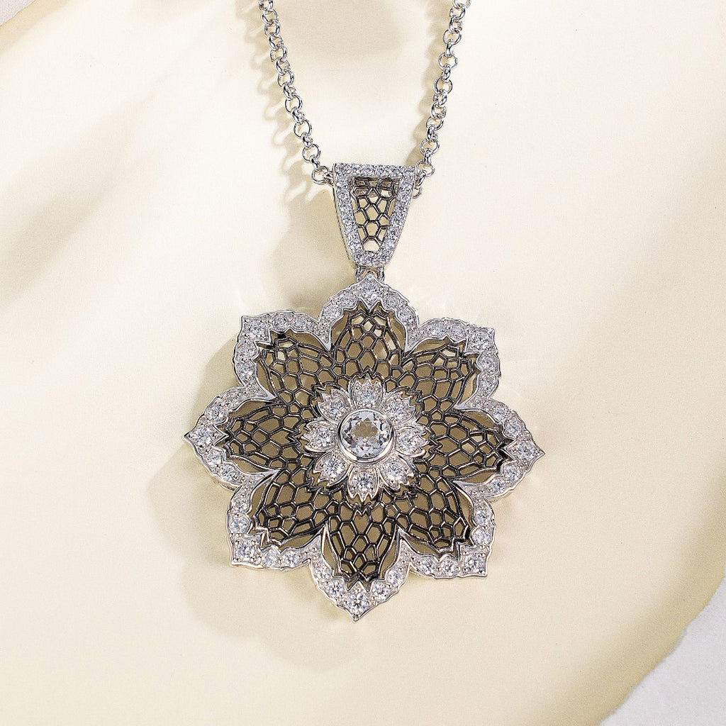 Collier de fleurs aériennes 6190