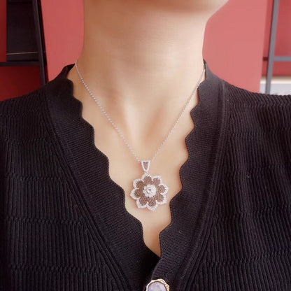 Collier de fleurs aériennes 6190