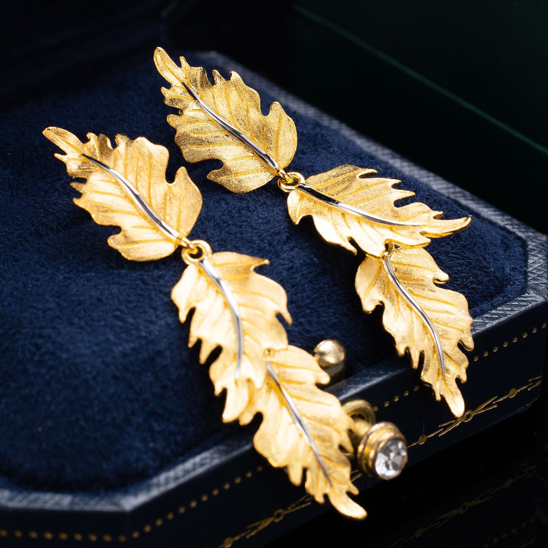 Boucles d'oreilles soyeuses à longues feuilles 6239