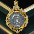 Pendentif pièce de monnaie grecque Accent 6338