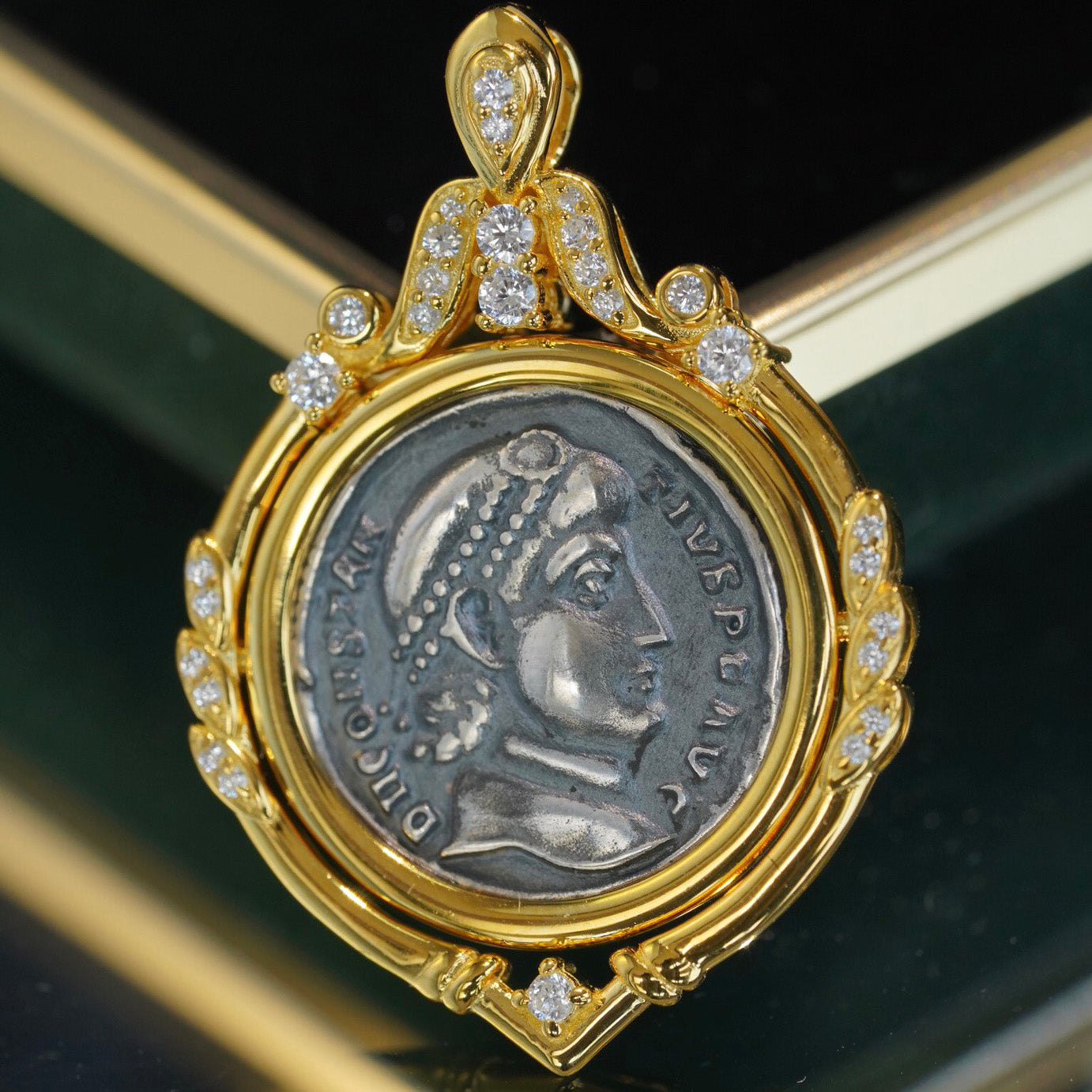 Pendentif pièce de monnaie grecque Accent 6338