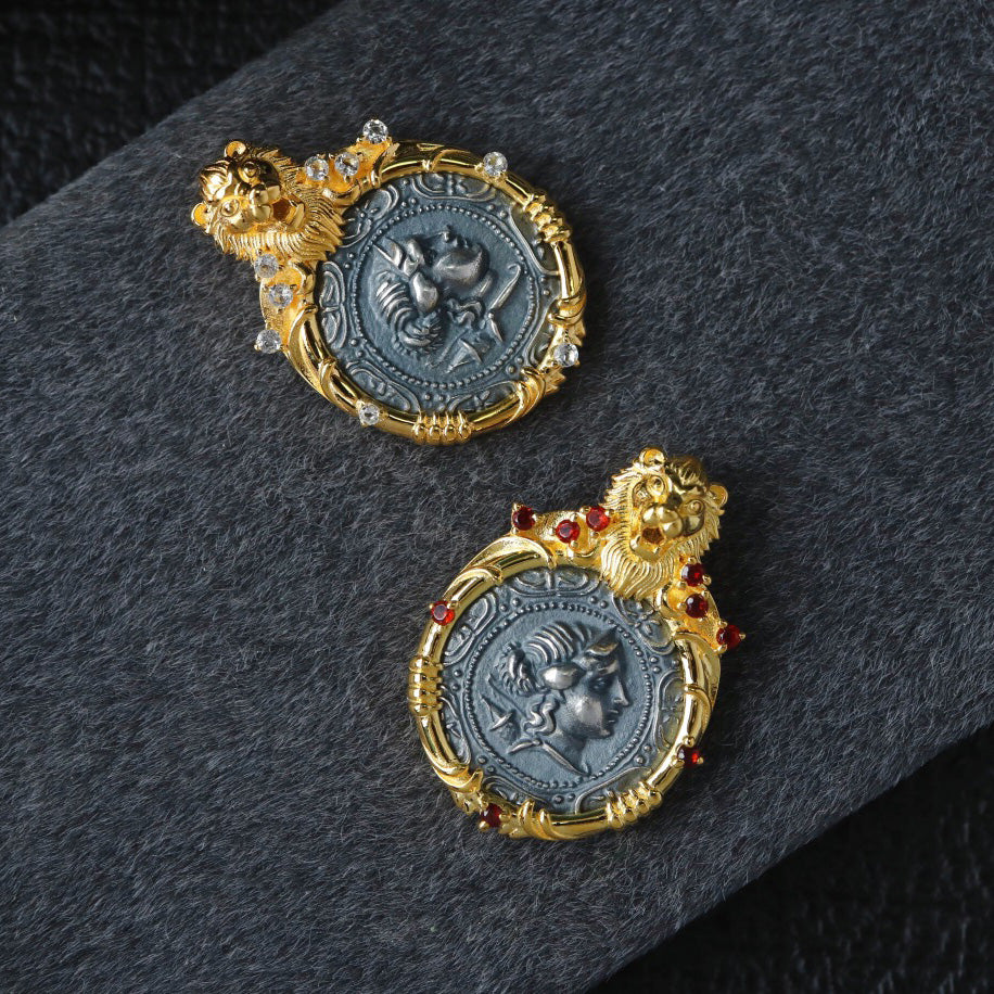 Pendentif pièce de monnaie romaine cadre lion 6339
