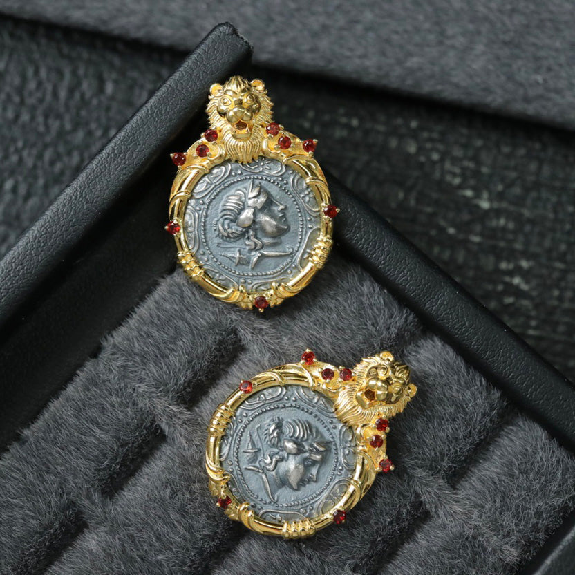 Pendentif pièce de monnaie romaine cadre lion 6339