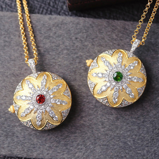 Pendentif médaillon fleur soyeuse 6401