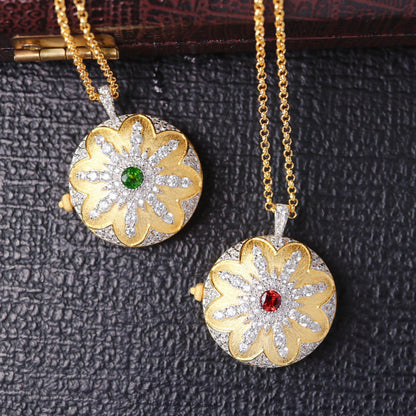 Pendentif médaillon fleur soyeuse 6401