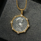 Collier octogone de pièce de monnaie grecque 6445