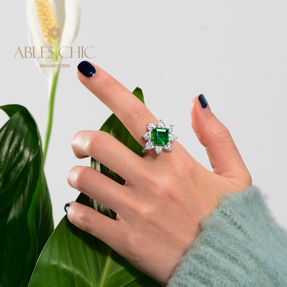 Bague fleur émeraude de laboratoire R0883