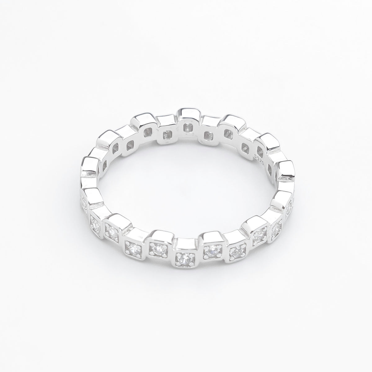 Linked Square-Set Ring