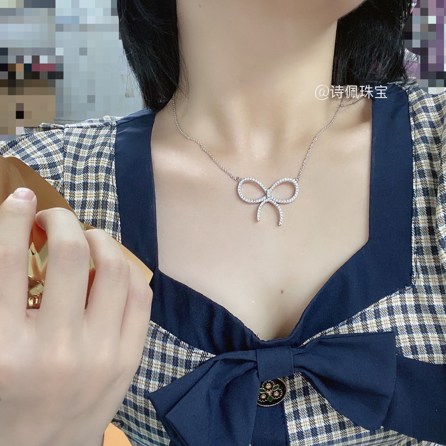 Collier pendentif papillon pavé P0733