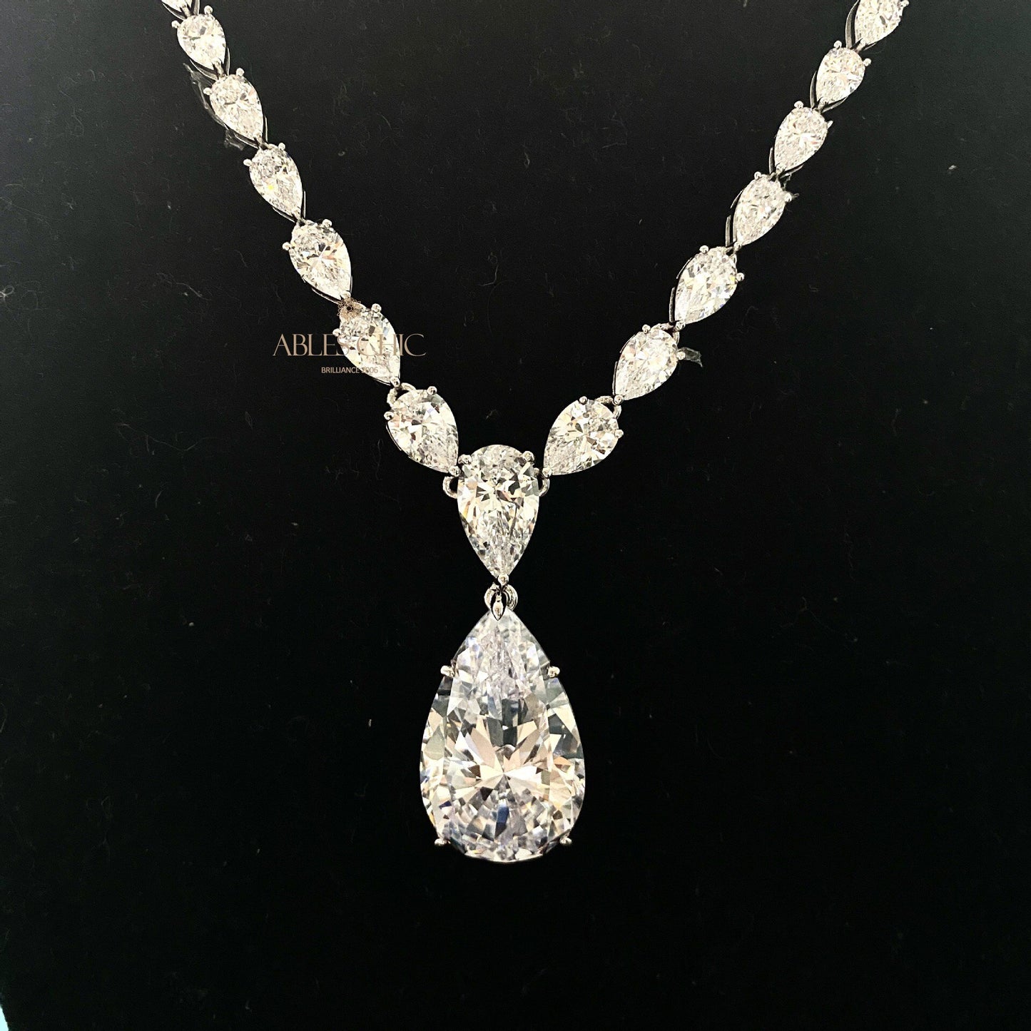 Collier de mariées en tourmaline blanche B0507