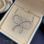 Collier pendentif papillon pavé P0733