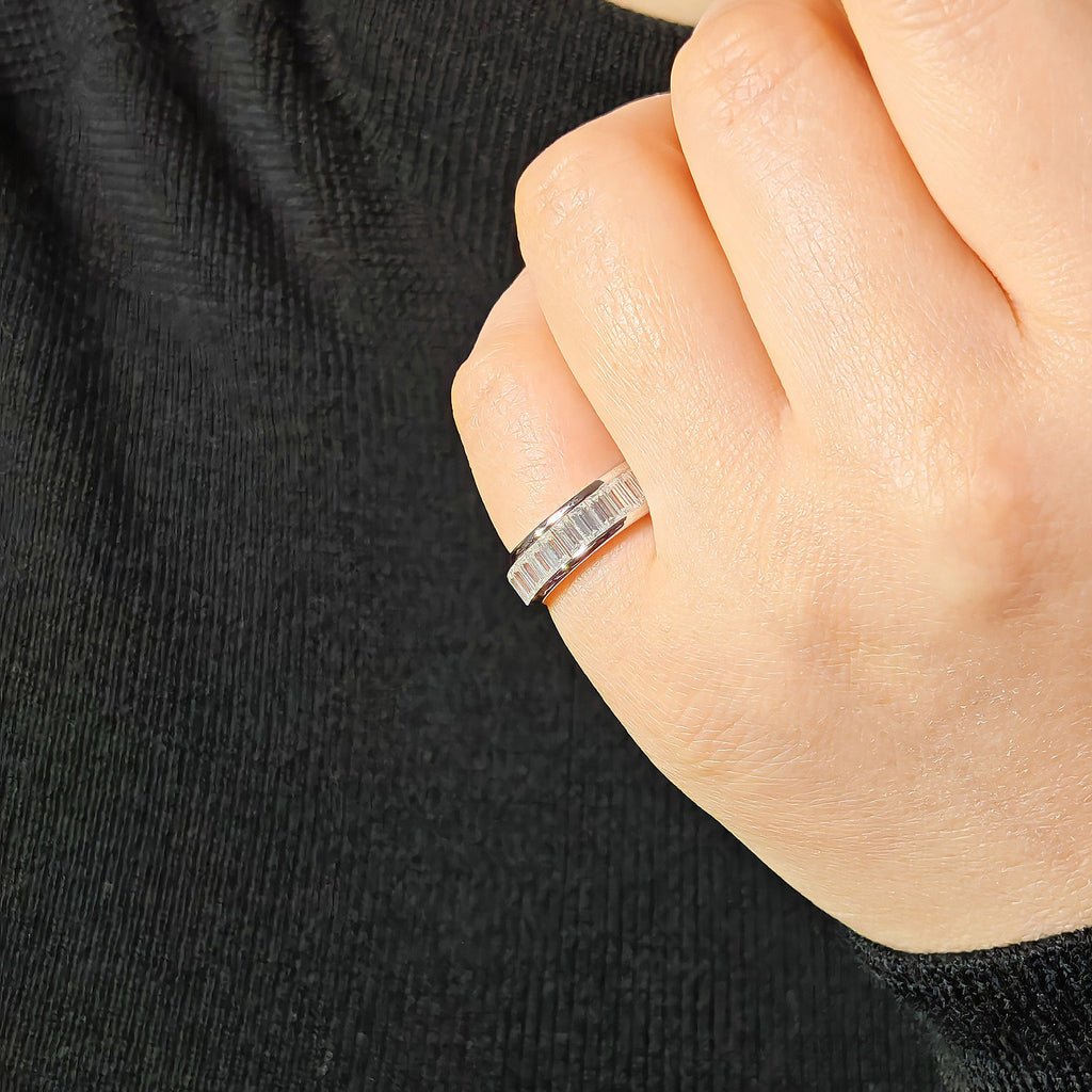 Baguette-Cut Moissanite Band