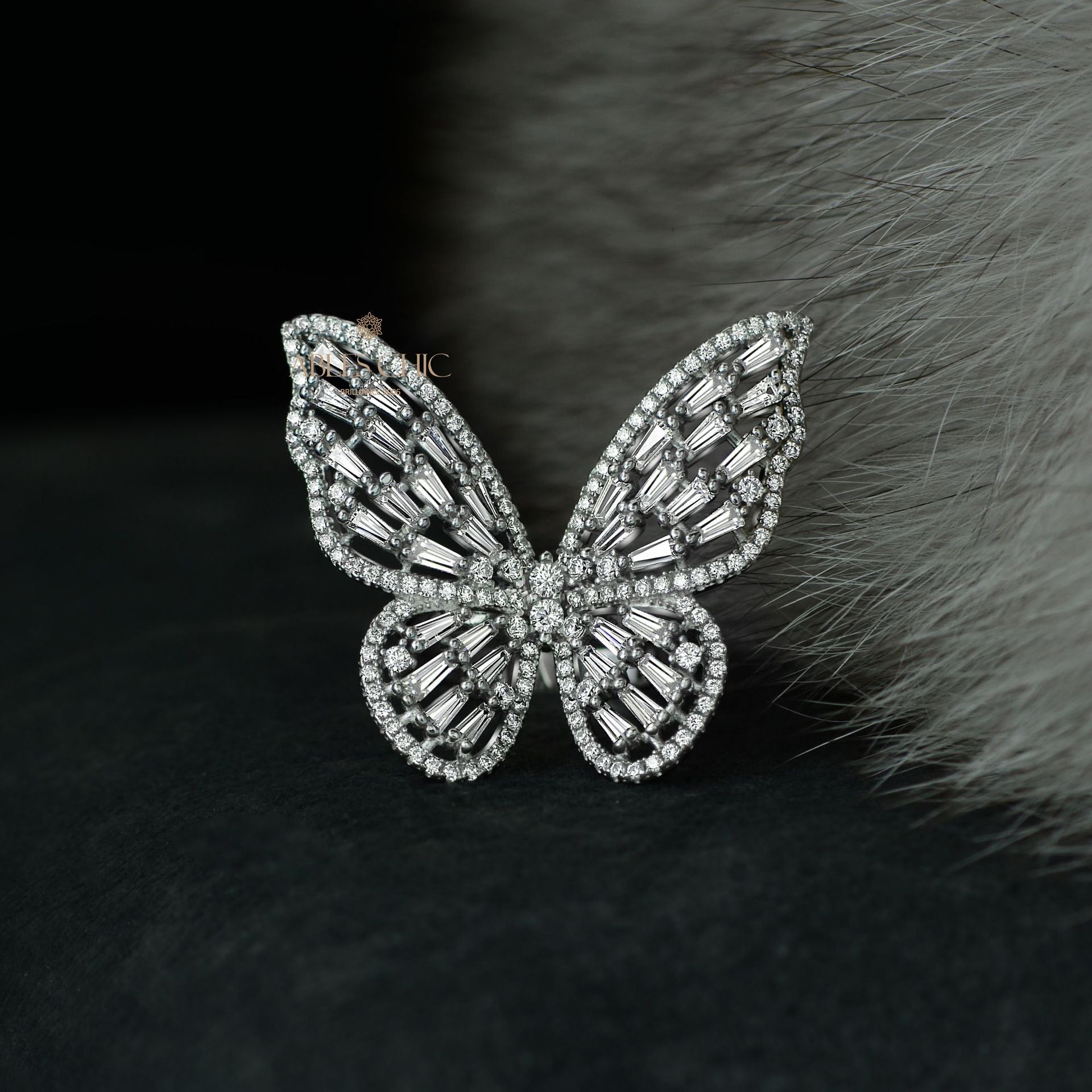 Bague cocktail papillon pavée R1164