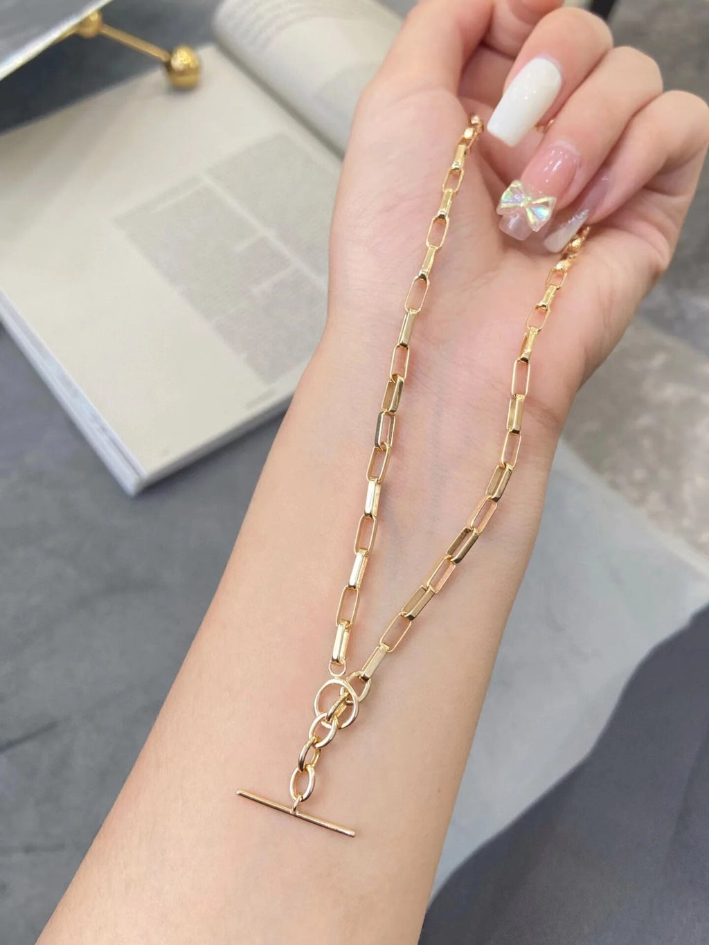 Collier à chaîne allongée épaisse