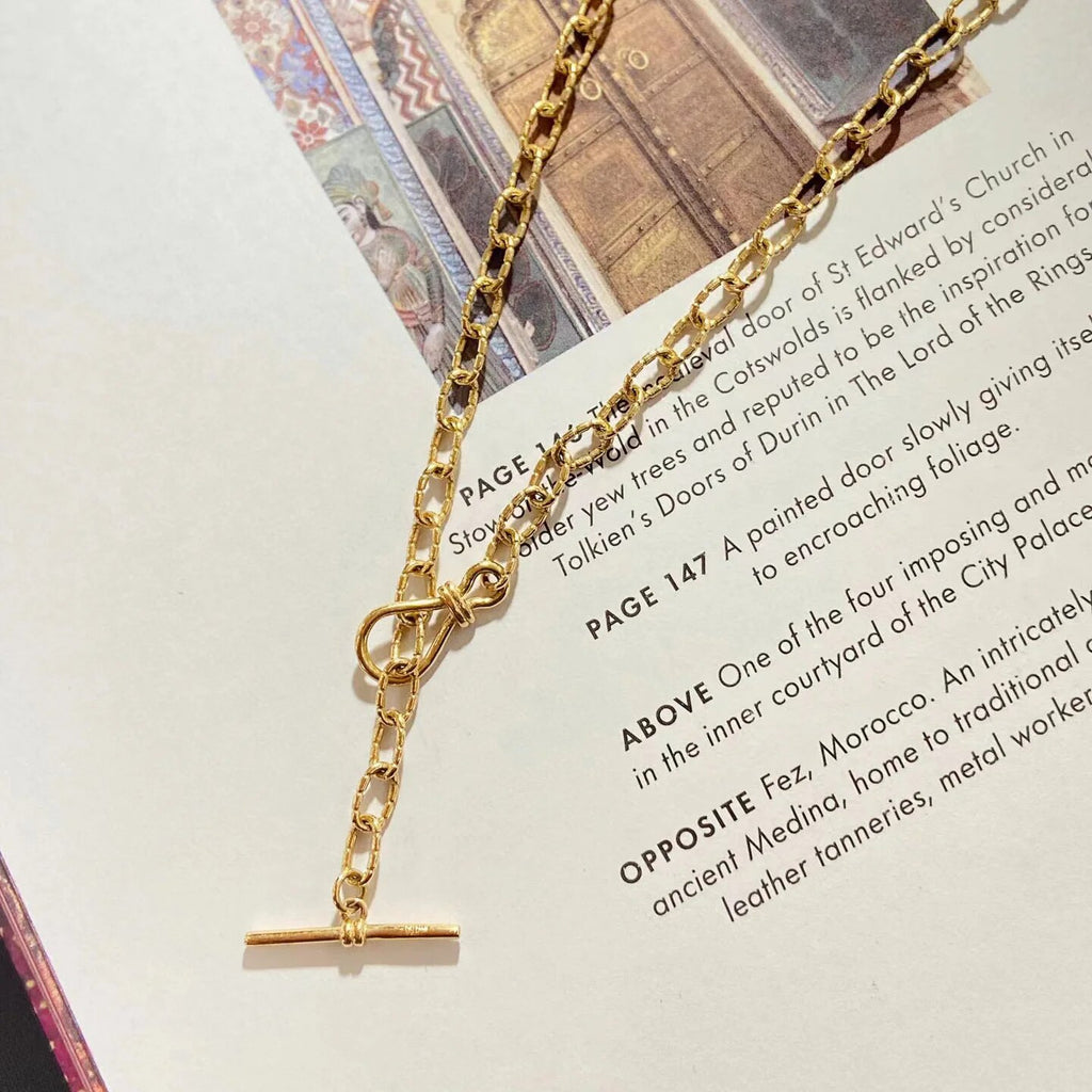 Collier chaîne torsadée à motif dappé