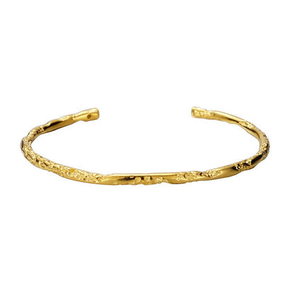 Bracelet en fil de texture froissé B1051