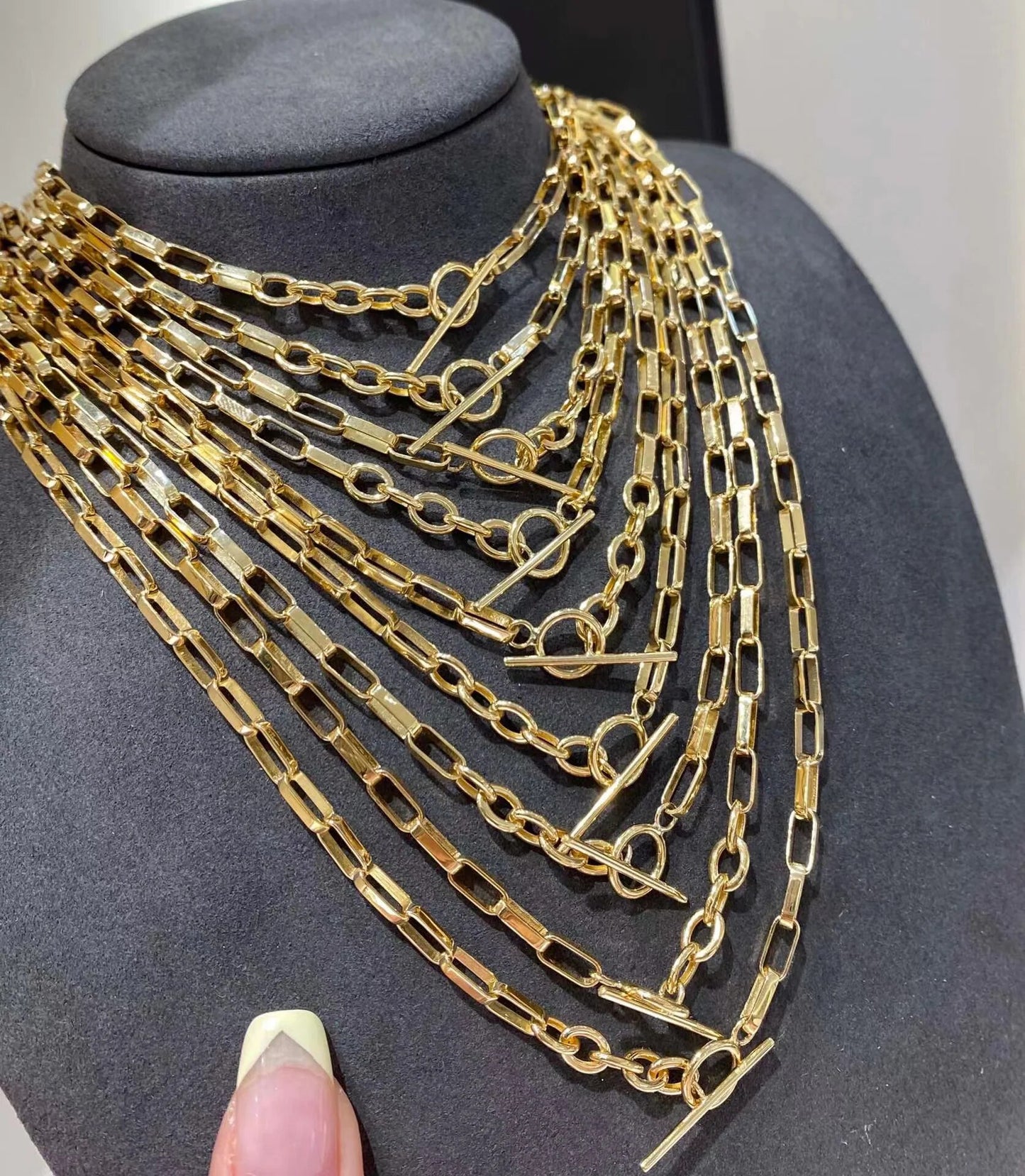 Collier à chaîne allongée épaisse