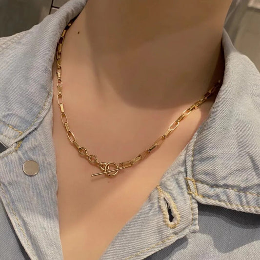 Collier à chaîne allongée épaisse