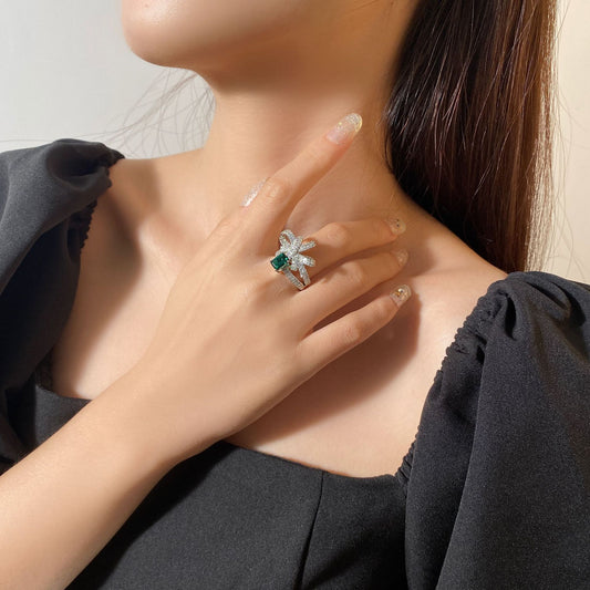 Bague papillon solitaire émeraude R1770