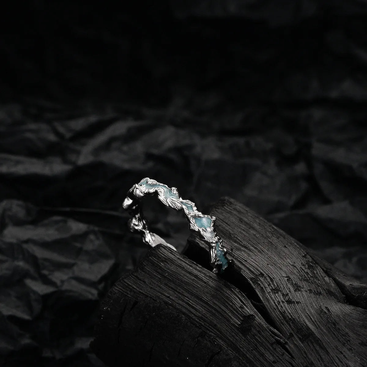 Bague irrégulière en émail originale R1177