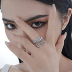 Bague pompon en dentelle perlée R1271